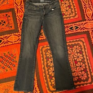 Levi’s Modern Boot Cut 14 W32 Flattering